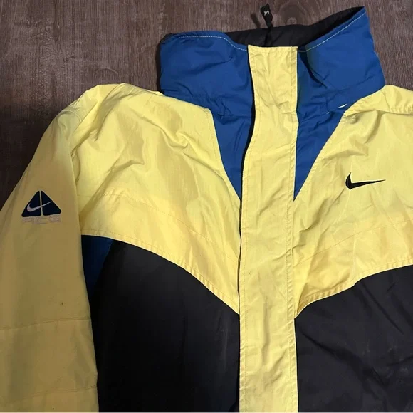 Vintage Nike ACG Jacket Jackets & Coats
